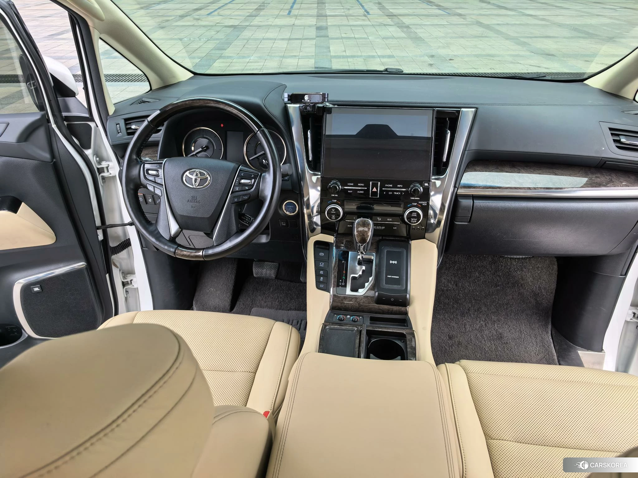 Toyota Alphard 2021 Белый из Китая, фото 5