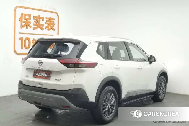 Nissan X-Trail 2022 Белый из Китая, фото 5