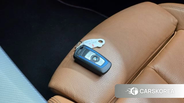 BMW 3 Series (F30) 2018 Белый из Кореи, фото 5