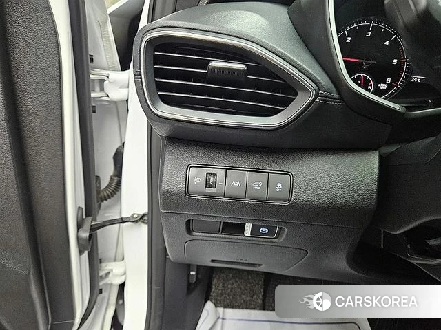 Hyundai The New Santa Fe 2023 Белый из Кореи, фото 6