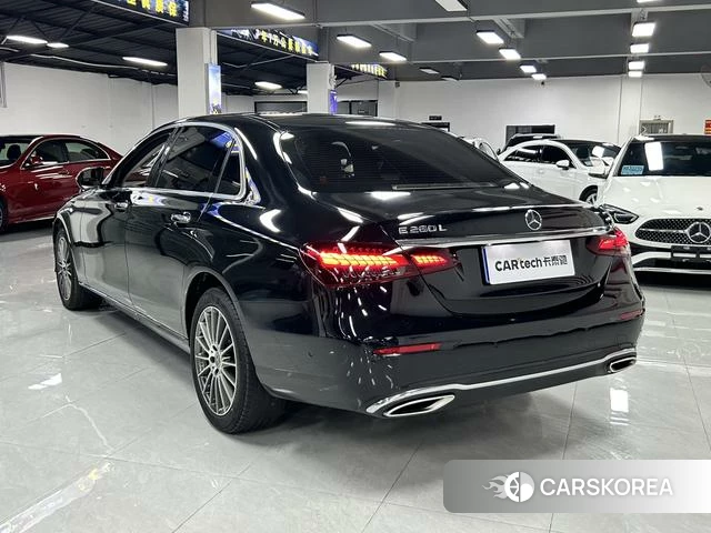 Mercedes-Benz E-Class 2023 Черный из Китая, фото 5