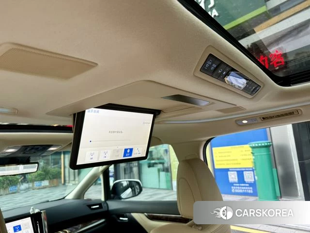 Toyota Alphard 2021 Белый из Китая, фото 5