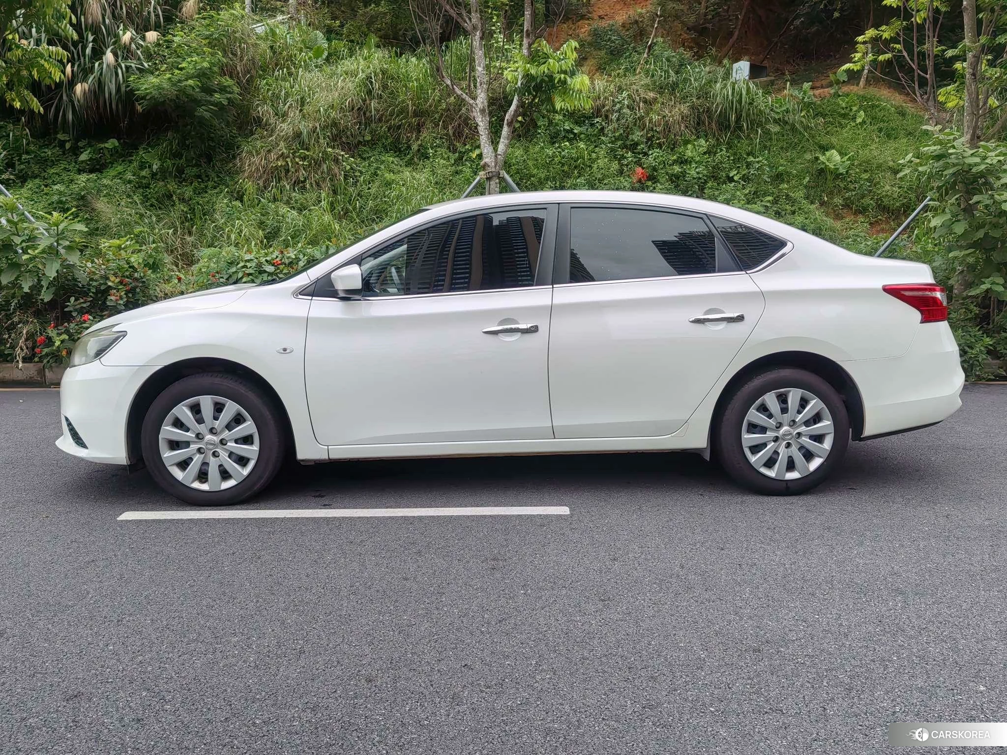 Nissan Sylphy 2020 Белый из Китая, фото 5