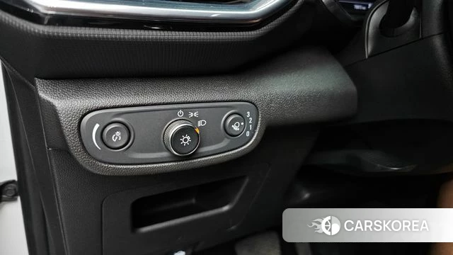 Chevrolet (GM Daewoo) Trailblazer 2020 Белый из Кореи, фото 5