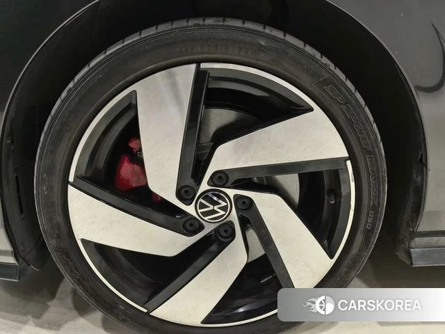 Volkswagen Golf 2022 Черный из Китая, фото 5