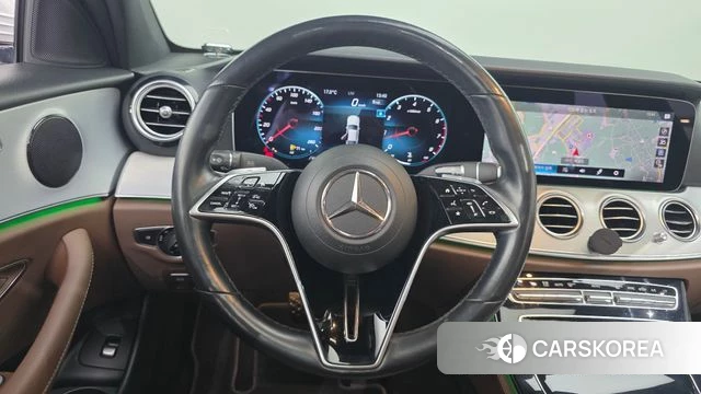 Mercedes-Benz E-Class W213 2021 Белый из Кореи, фото 5
