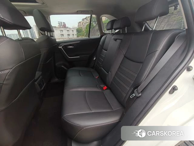 Toyota RAV4 2021 Белый из Китая, фото 5