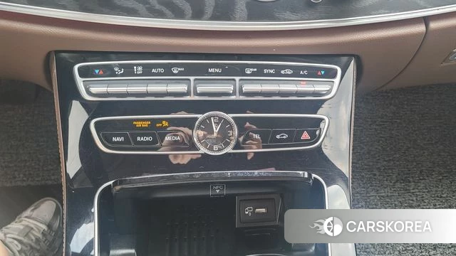 Mercedes-Benz E-Class W213 2020 Серый из Кореи, фото 5