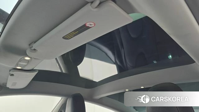 Tesla Model 3 2021 Белый из Кореи, фото 5