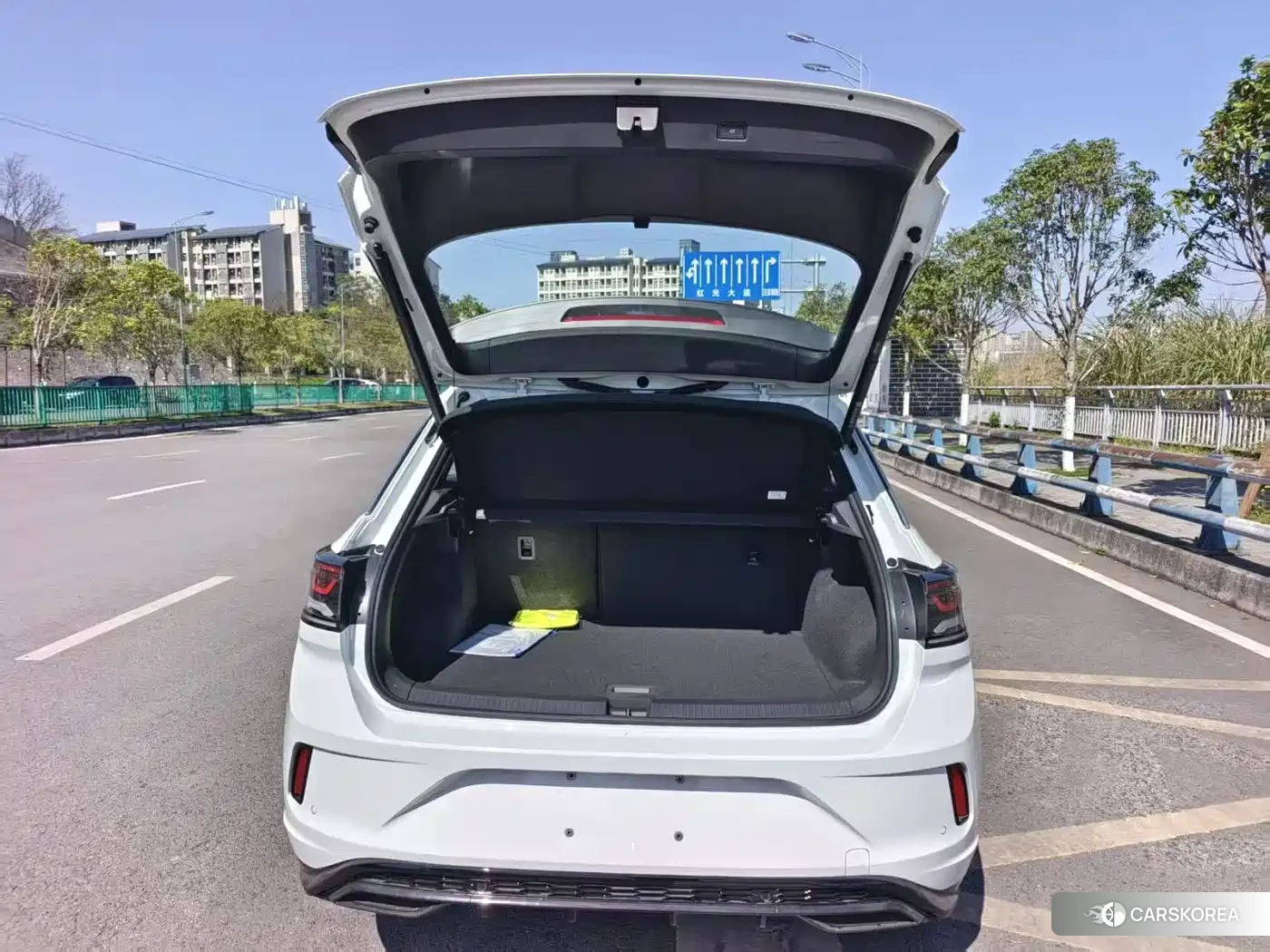 Volkswagen T-Roc 2026 Белый из Китая, фото 5