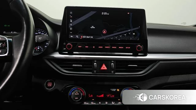 Kia The New K3 2nd generation 2021 Белый из Кореи, фото 5
