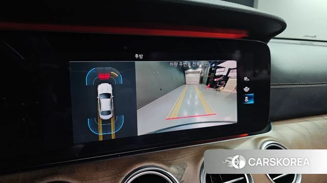 Mercedes-Benz E-Class W213 2021 Серебристо-серый из Кореи, фото 5