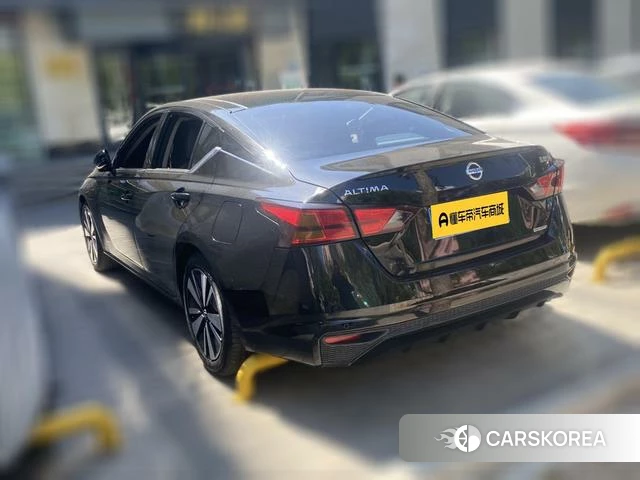 Nissan Altima 2022 Черный из Китая, фото 5