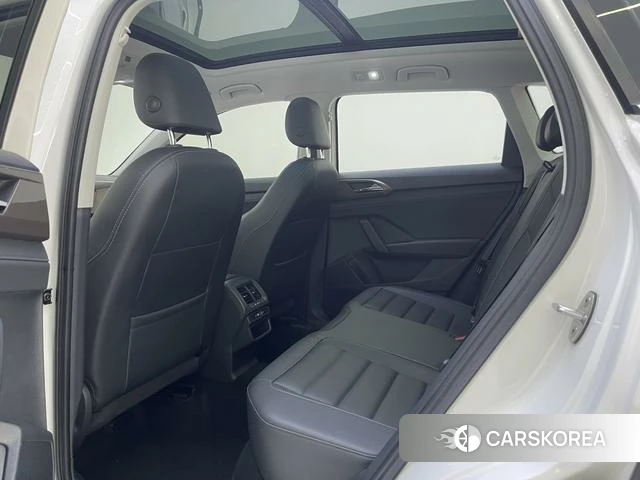 Volkswagen Tharu 2022 Белый из Китая, фото 5