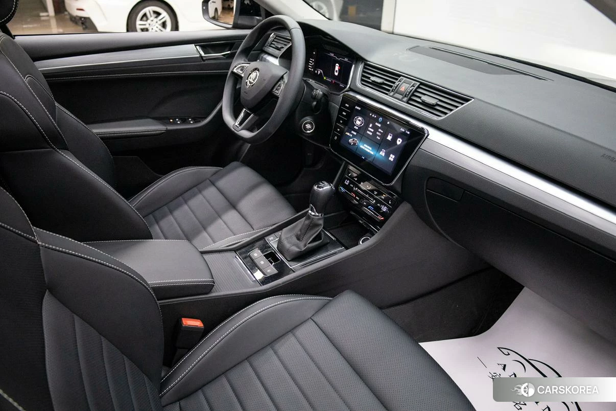 Skoda Superb 2023 Черный из Китая, фото 5