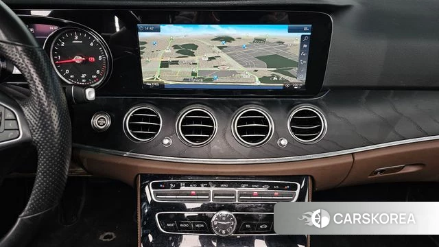 Mercedes-Benz E-Class W213 2018 Черный из Кореи, фото 5