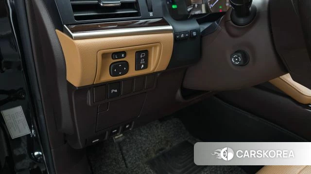 Lexus New ES300h 2018 Черный из Кореи, фото 6