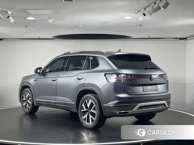 Volkswagen Tayron 2024 Серебристо-серый из Китая, фото 5