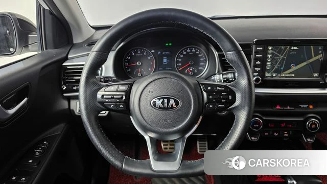 Kia Stonic 2018 Белый из Кореи, фото 5