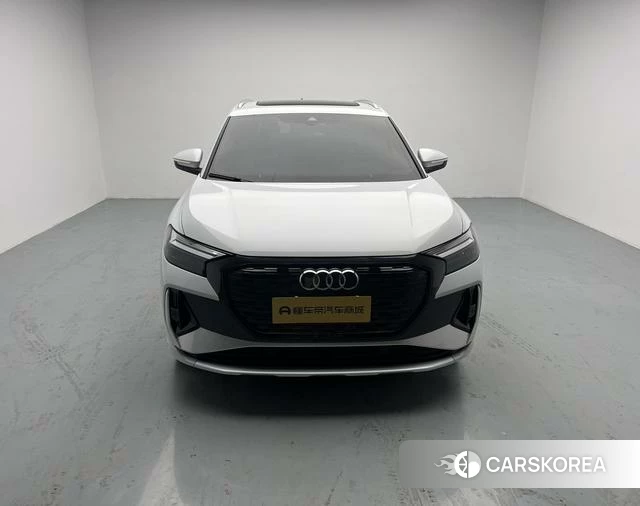 Audi Q4 2022 Белый из Китая, фото 5