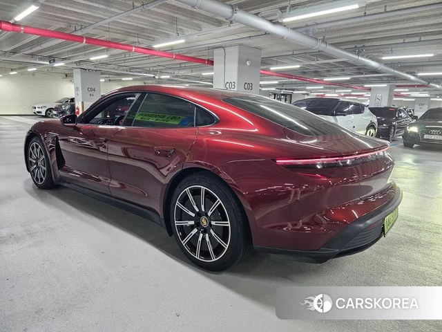Porsche Taycan 2022 Красный из Кореи, фото 5