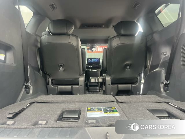 Toyota Sienna 2023 Белый из Китая, фото 5