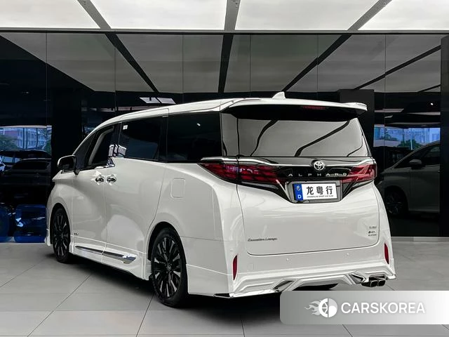 Toyota Alphard 2025 Белый из Китая, фото 5