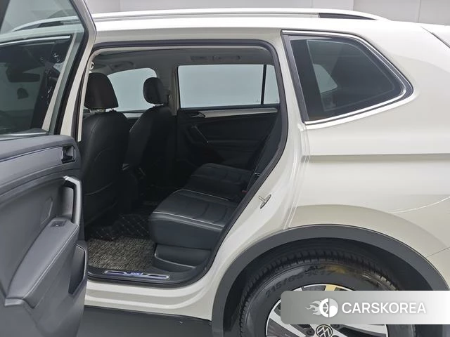 Volkswagen Tiguan L 2021 Белый из Китая, фото 5