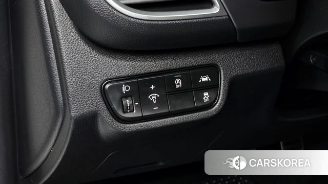 Kia Seltos 2022 Белый из Кореи, фото 5
