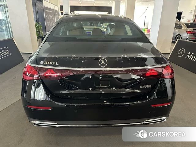 Mercedes-Benz E-Class 2024 Черный из Китая, фото 5