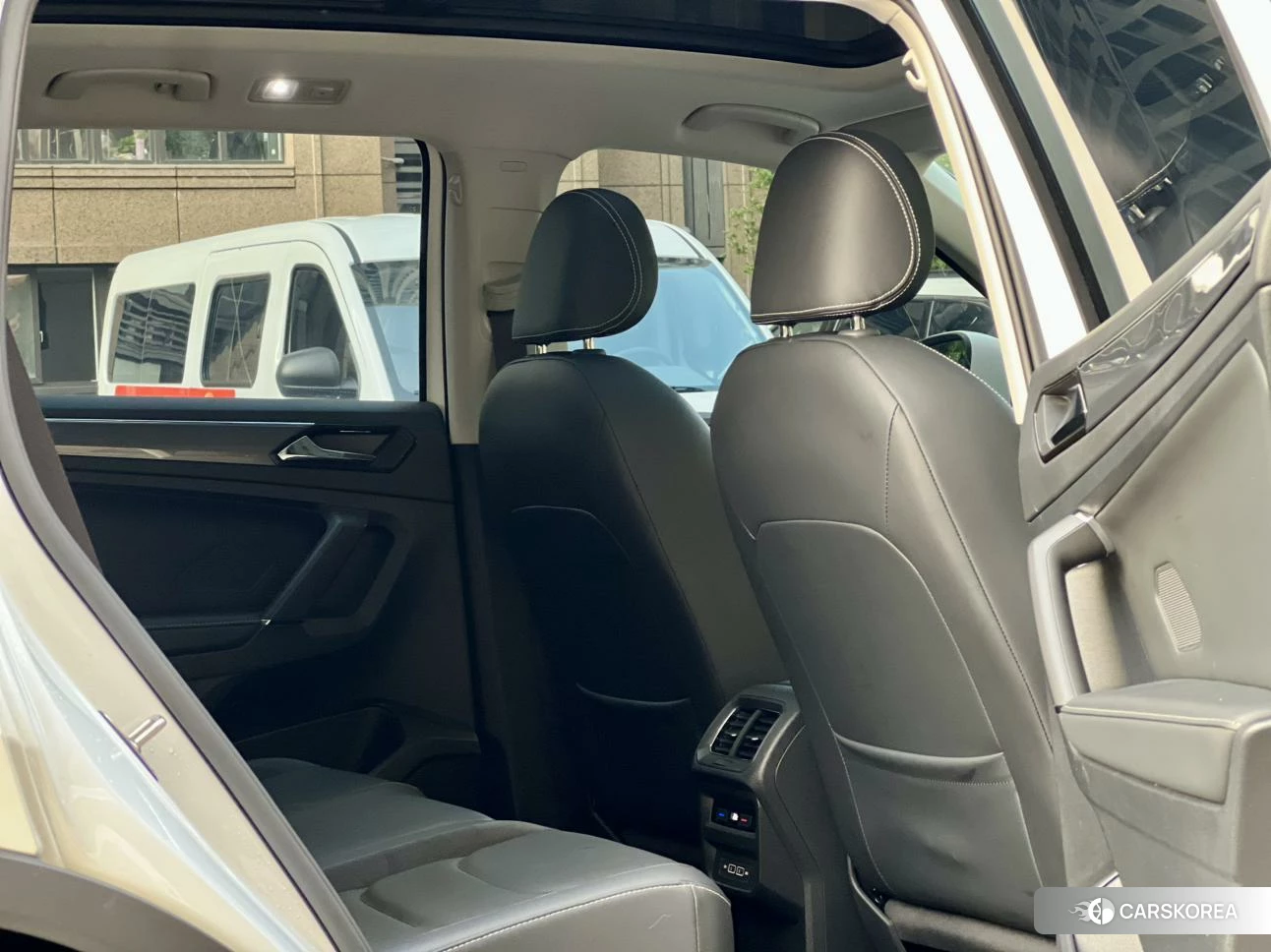 Volkswagen Tiguan L 2020 Белый из Китая, фото 5