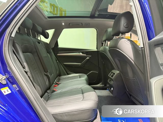 Audi Q5L 2021 Синий из Китая, фото 5