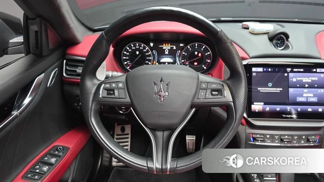 Maserati Ghibli 2022 Черный из Кореи, фото 5