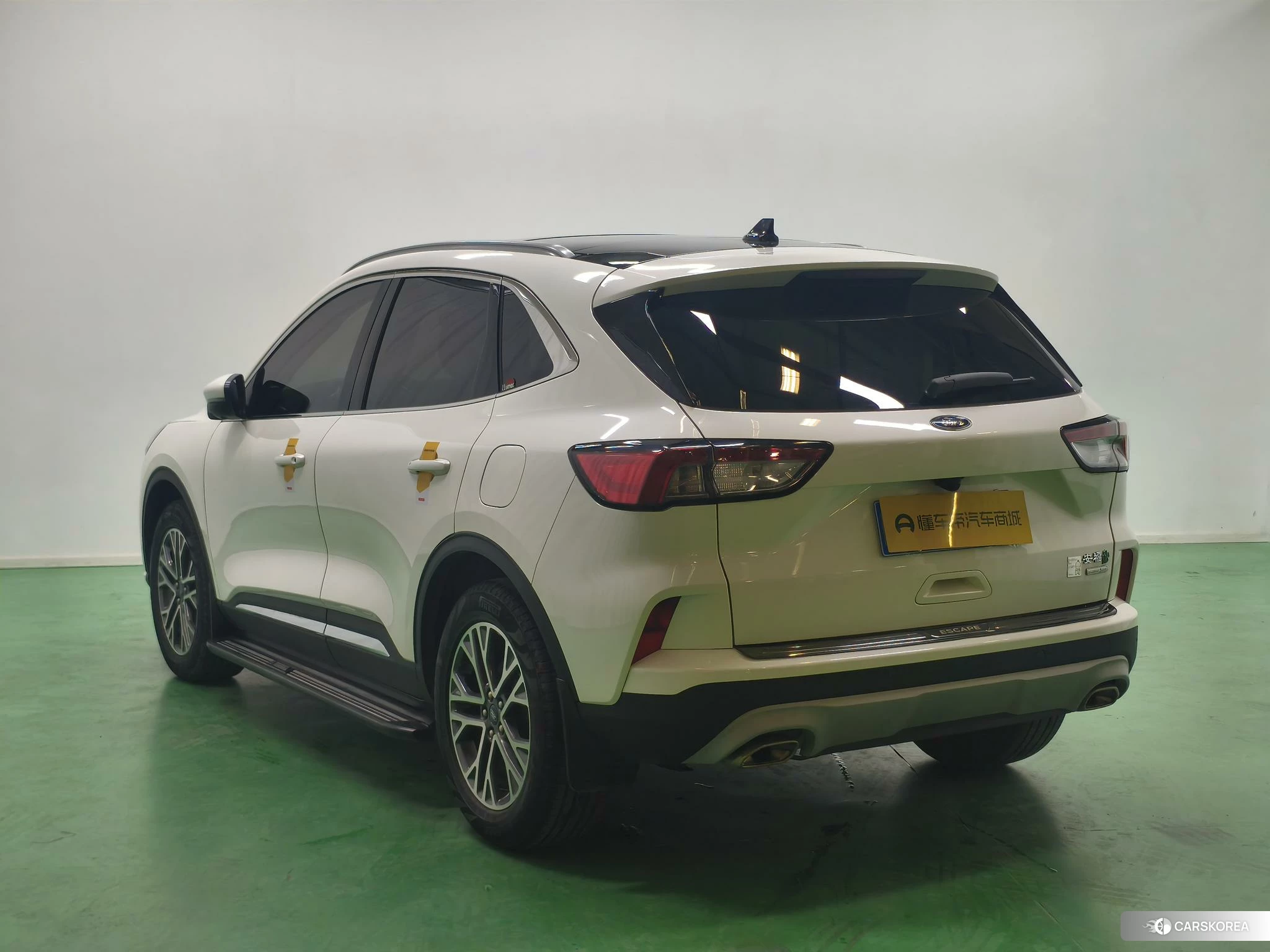 Ford Escape 2020 Белый из Китая, фото 5