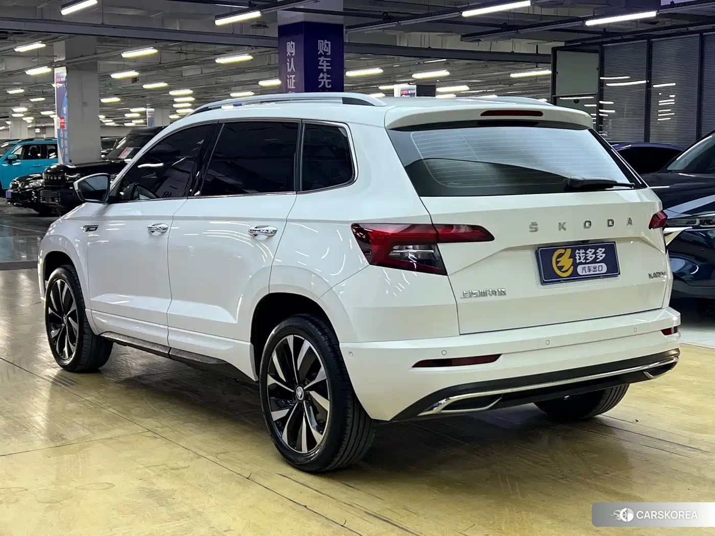 Skoda Karoq 2022 Белый из Китая, фото 5