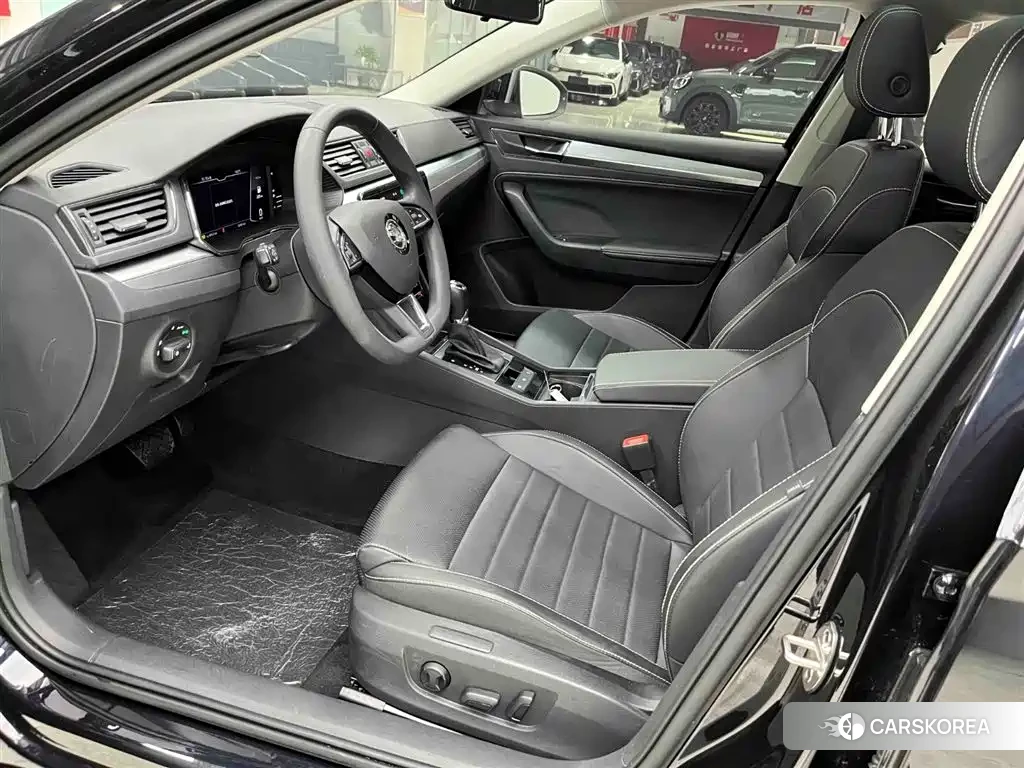 Skoda Superb 2024 Черный из Китая, фото 5