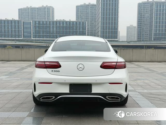 Mercedes-Benz E-Class 2021 Белый из Китая, фото 5