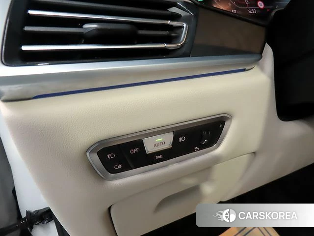 BMW X7 (G07) 2021 Белый из Кореи, фото 5