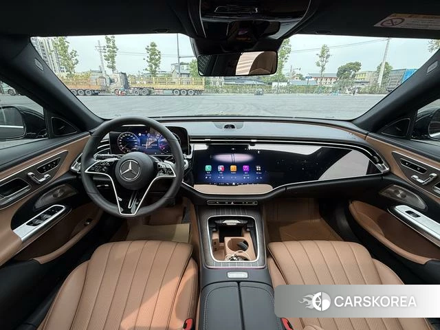 Mercedes-Benz E-Class 2025 Черный из Китая, фото 5