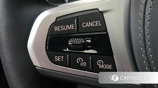 BMW X7 (G07) 2025 Серебристо-серый из Кореи, фото 5