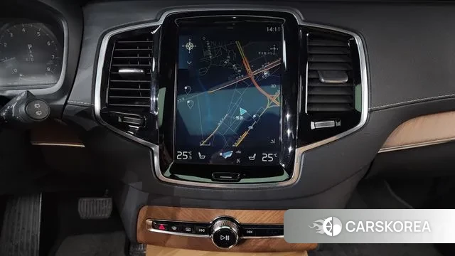 Volvo XC90 second Generation 2018 Черный из Кореи, фото 5