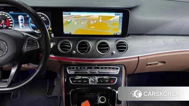 Mercedes-Benz E-Class W213 2018 Черный из Кореи, фото 5