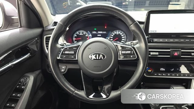 Kia Seltos 2021 Серый из Кореи, фото 5