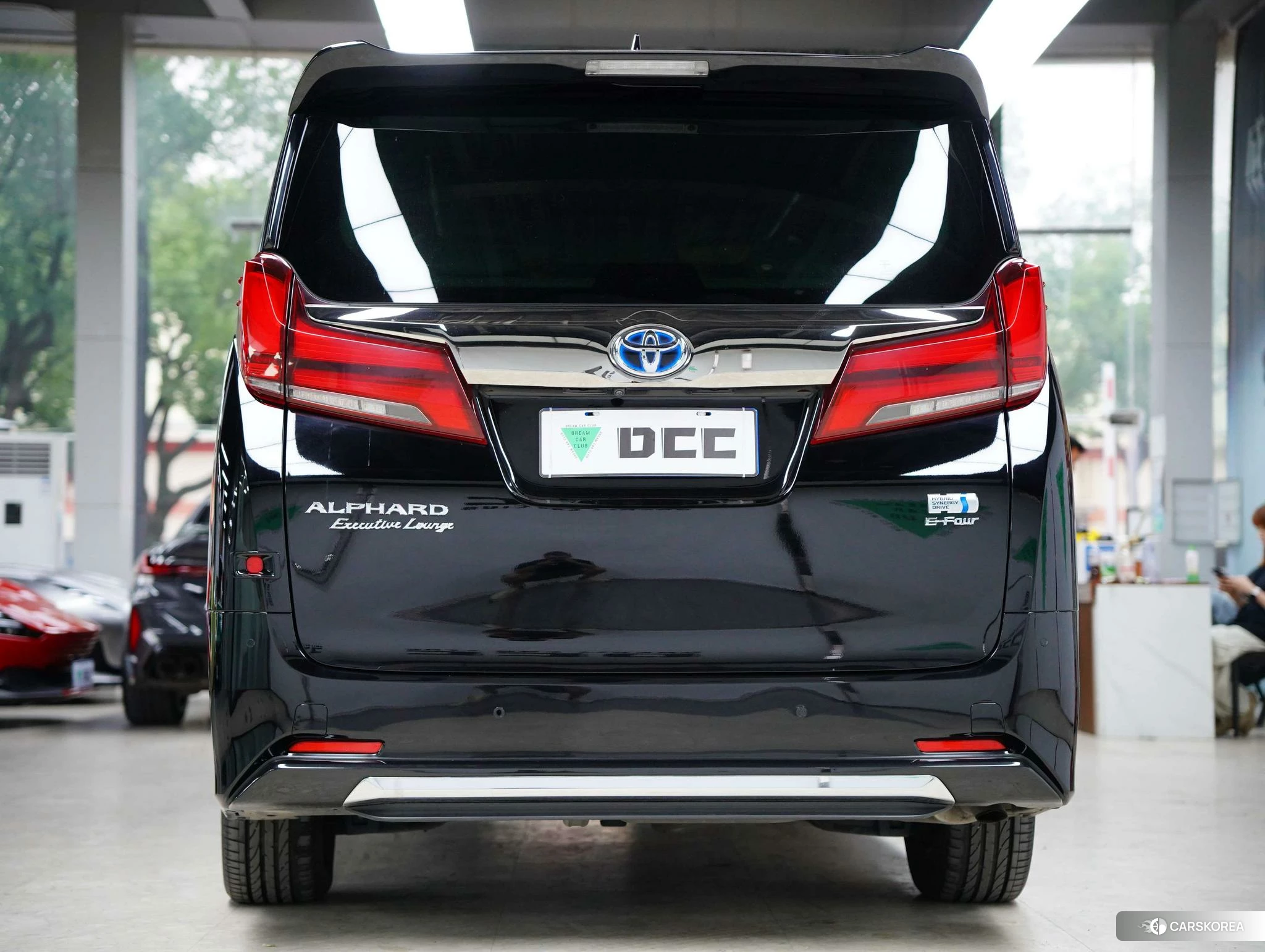 Toyota Alphard 2022 Черный из Китая, фото 5