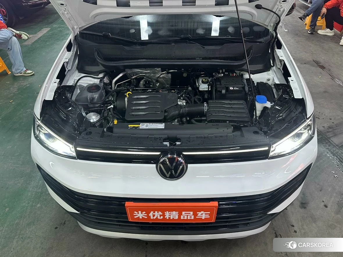Volkswagen Tharu 2024 Белый из Китая, фото 5