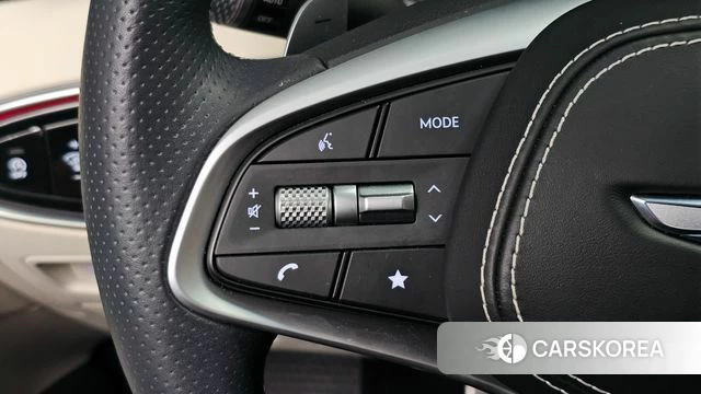 Genesis GV70 2024 Серый из Кореи, фото 5