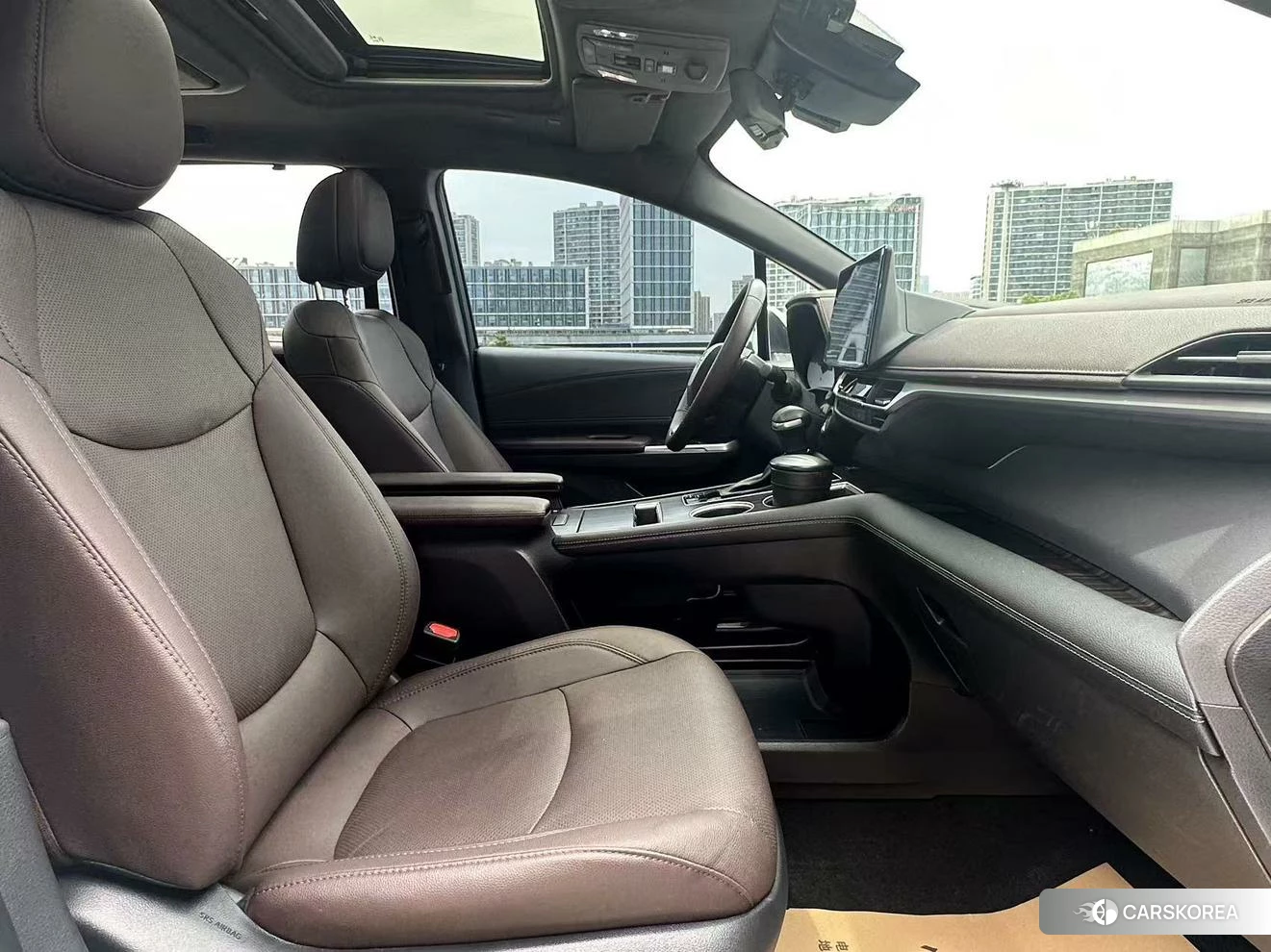 Toyota Sienna 2021 Белый из Китая, фото 5
