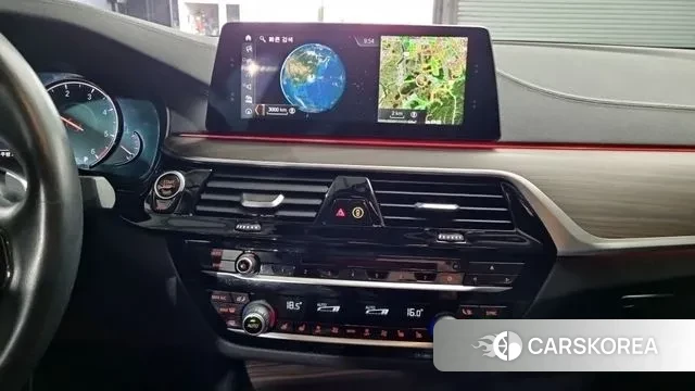 BMW 5 Series (G30) 2018 Синий из Кореи, фото 5