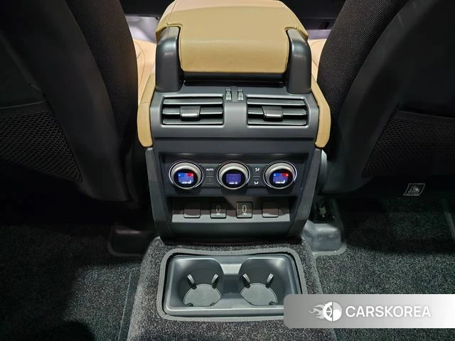Land Rover Defender (L663) 2026 Черный из Кореи, фото 5