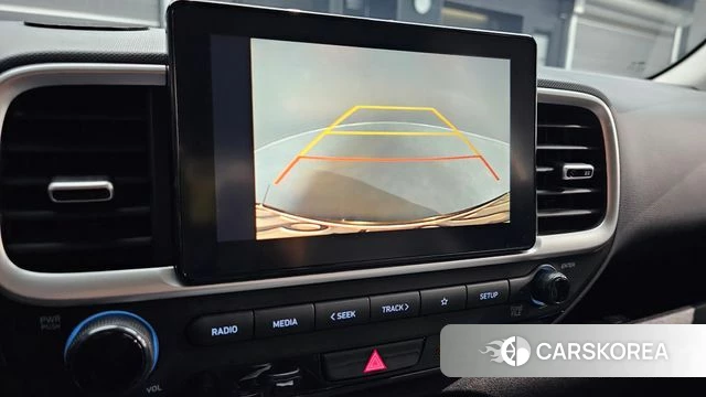 Hyundai Venue 2023 Белый из Кореи, фото 5